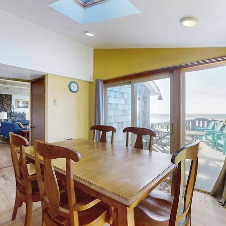 Seadrifter Oceanfront Beach House Seal Rock Екстериор снимка