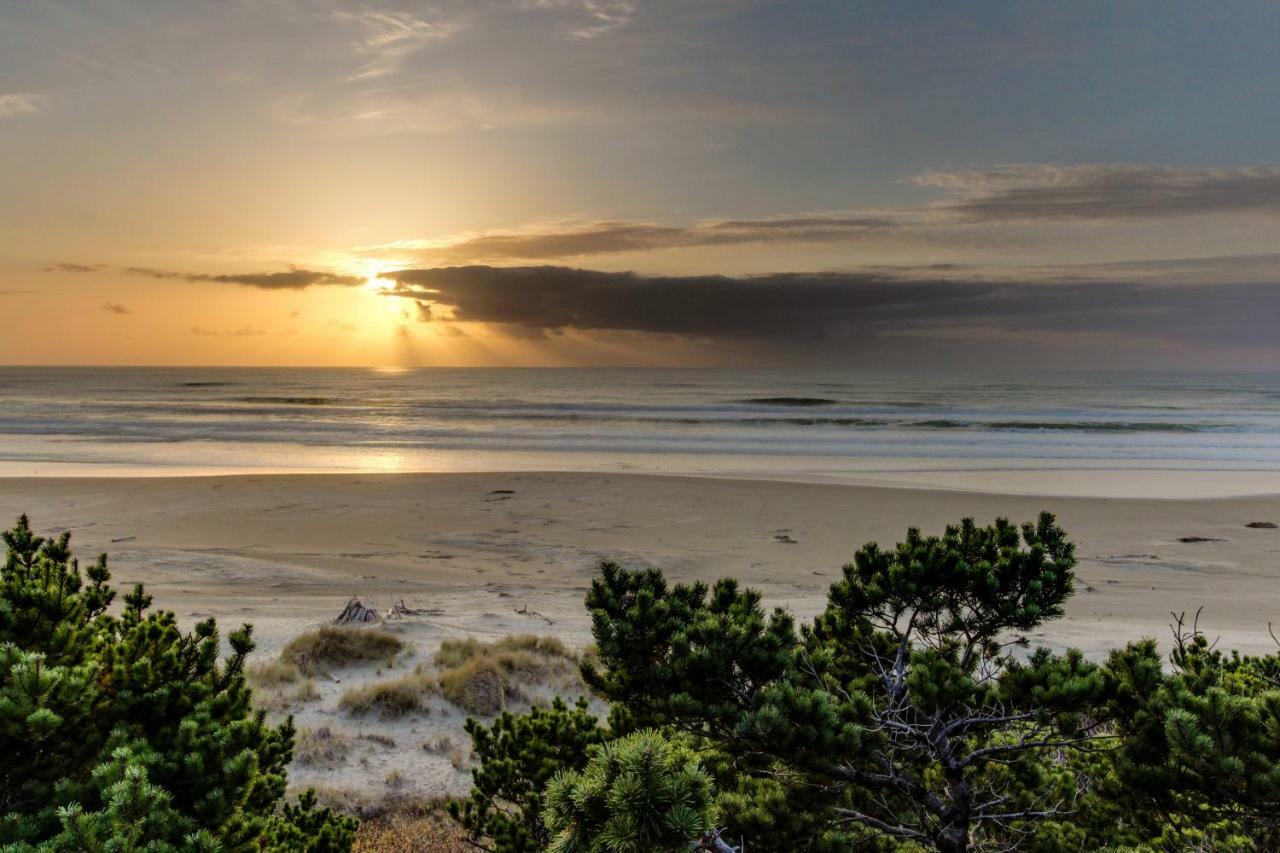 Seadrifter Oceanfront Beach House Seal Rock Екстериор снимка