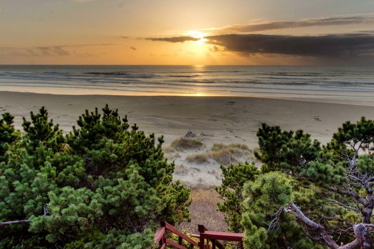 Seadrifter Oceanfront Beach House Seal Rock Екстериор снимка